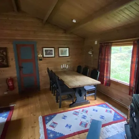 Jakt Og Fiskehytte I Naturskjonne Pasvik *